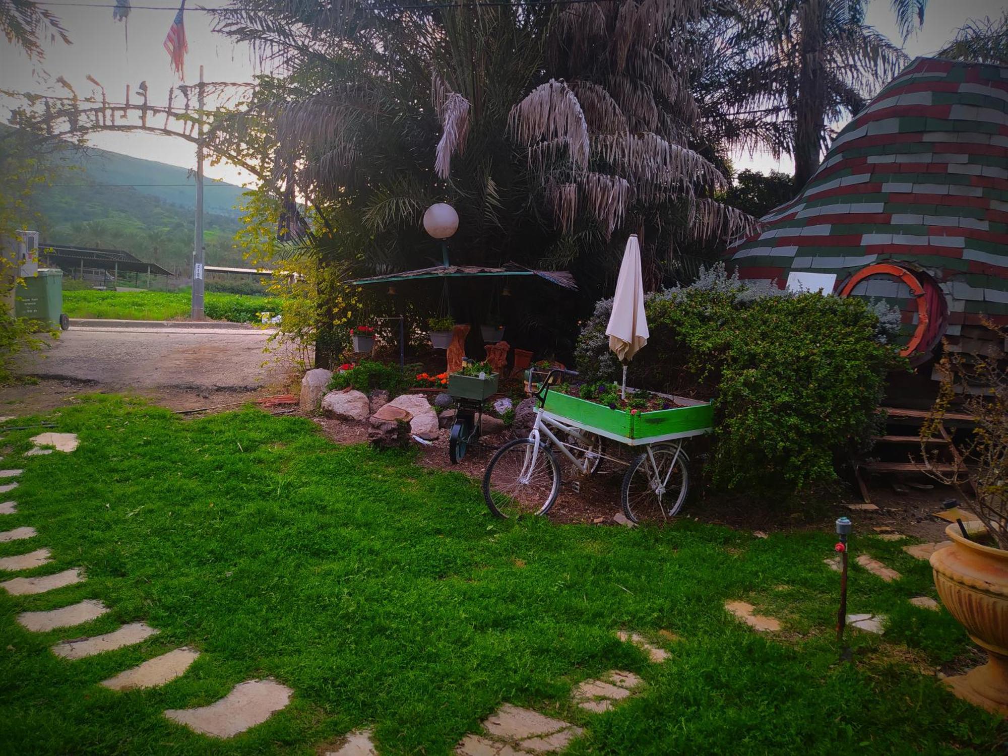 Suite In Nature Menaẖemya Kültér fotó